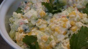 Салат с плавленым сыром.