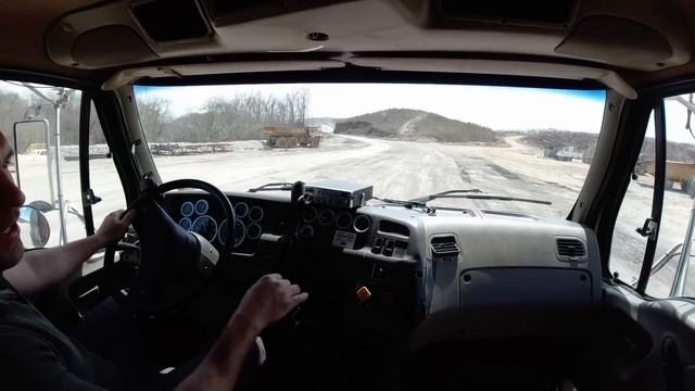 Первый выезд на новом самосвале. смотреть онлайн