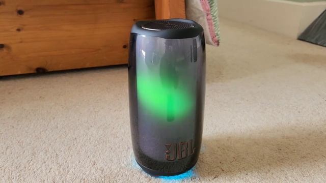 JBL Pulse 5 vs JBL Charge 5 - Sound Comparison смотреть онлайн