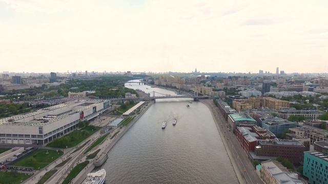 Памятник Петру Первому в Москве смотреть онлайн
