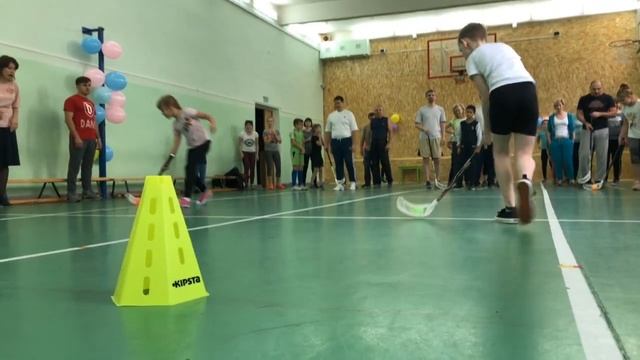 Спортивный праздник для 2-4 классов - "Мама, папа, я - спортивная семья" - 2019 смотреть онлайн