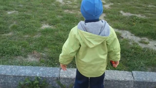 Никита. В 2 года постоянно бегает смотреть онлайн