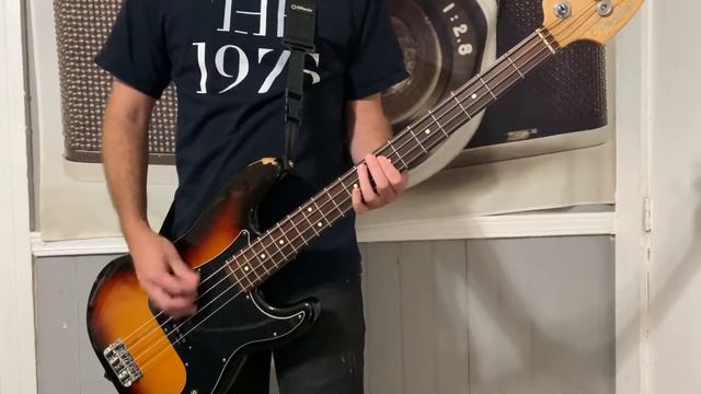 The 1975 - People Bass Cover смотреть онлайн