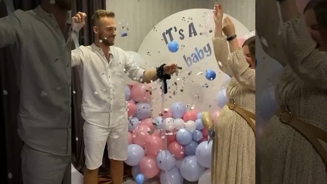 Gender Reveal Party In Minsk @airbar.by . Гендерная вечеринка Минск .Шар и фотозона мальчик девочка