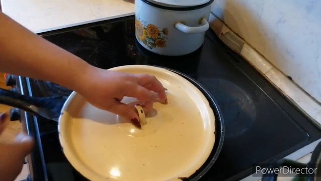 ВЛОГ: Пирог "Утопленник" с капустой и с ягодами, целый день готовка. смотреть онлайн