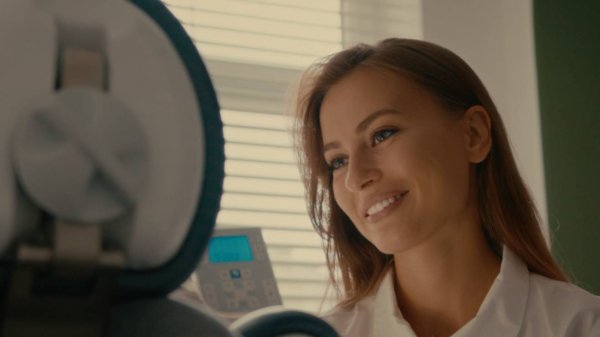 ENAMEL Clinic — Все дело в улыбке