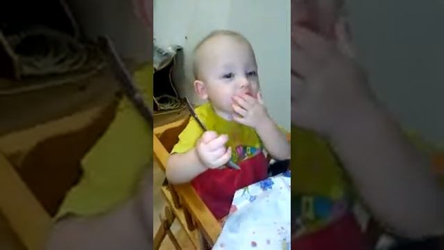 Уроки еды (как кушать борщ двумя ложками) смотреть онлайн