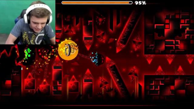 Титан проходил Bloodlust но ему помешал Skibidi Bop Bop Bop Yes Yes...