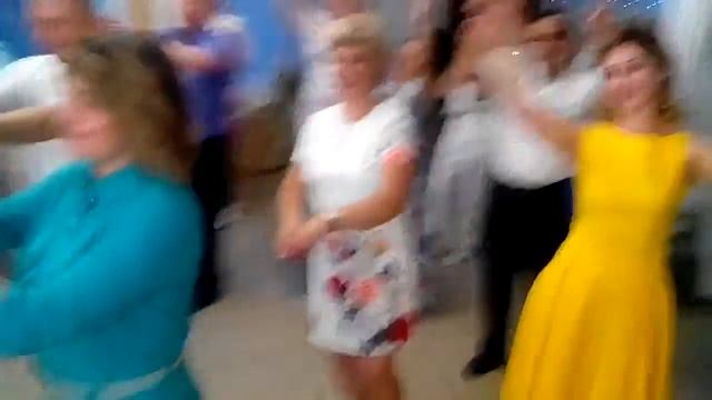 Общий танец родителей для выпускников 2017 г. смотреть онлайн