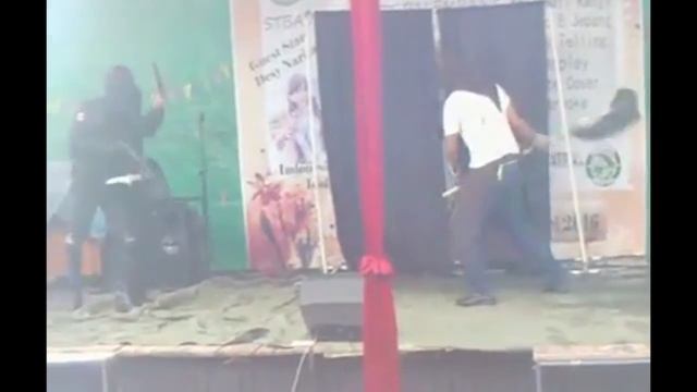 Resident Evil Cosplay ( T-Virus Sample ) Performance - Bunkasai Palembang смотреть онлайн