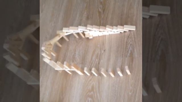 Самое длинное домино в Мире. Jengo смотреть онлайн