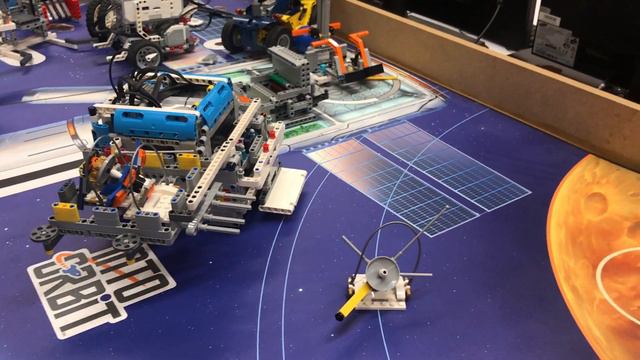 FLL Into Orbit Entraînement 13/12/18 - Mission 10 et 12 - 40 pts смотреть онлайн
