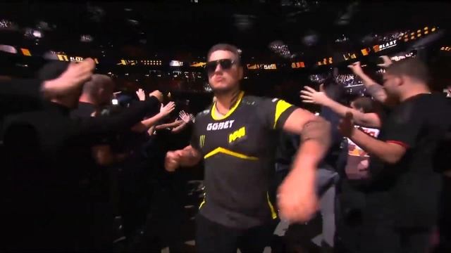 Нави Zeus CSGO Выходит на сцену blast pro series 2018 смотреть онлайн