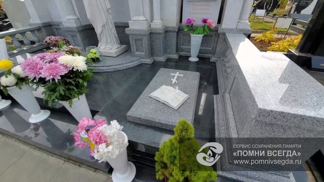 Троекуровское кладбище 2022. Обзор дорогих могил. смотреть онлайн