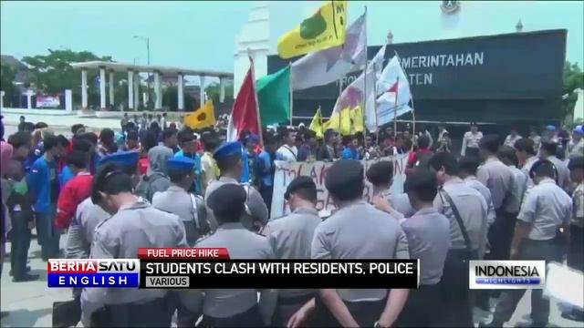 Planned Fuel Price Hike Sparks Volatile Protests Across Indonesia смотреть онлайн