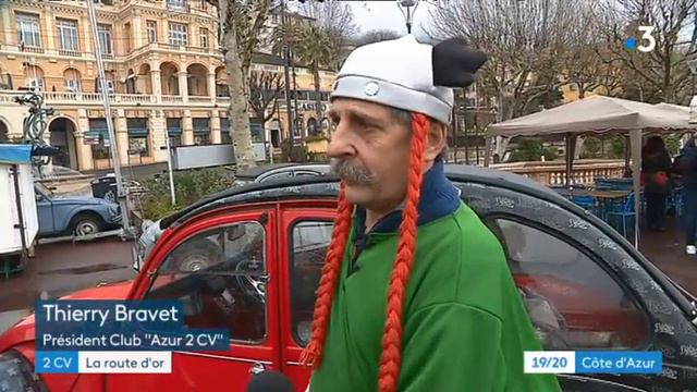 La 21ème Route d'or, rassemblement de centaines de 2 CV смотреть онлайн