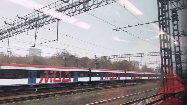 Иволга «ЭГ2Тв 005» возле станции Подольск. смотреть онлайн