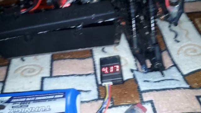 Отсечка напряжения в Lipo аккумуляторах смотреть онлайн