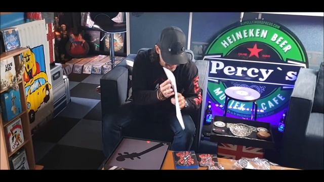 Metallica: S&M2 Deluxe limited edition Box Set Unboxing Video by Percy (The Netherlands)2020 смотреть онлайн