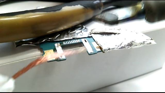 Замена фирменного гнезда samsung micro usb (Музыка) смотреть онлайн