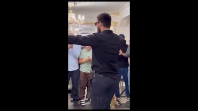 ЧЕЧЕНСКАЯ КРАСИВАЯ ЛЕЗГИНКА#чеченец #чеченцы #чечня #чеченская #чеченскиепесни #чечен #чеченка смотреть онлайн