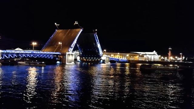 Развод мостов в Санкт-Петербурге. Поющий мост. смотреть онлайн