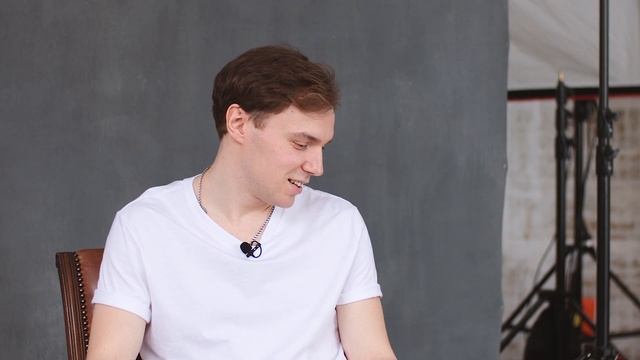 Визитка с человеческим лицом для Александра Галочкина смотреть онлайн