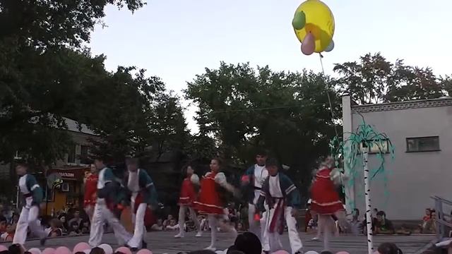 В роще пел соловушка Улица смотреть онлайн