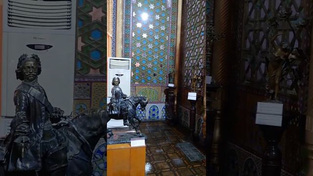 Бухара. Летняя резиденция последнего эмира Ситораи Мохи-Хоса. смотреть онлайн
