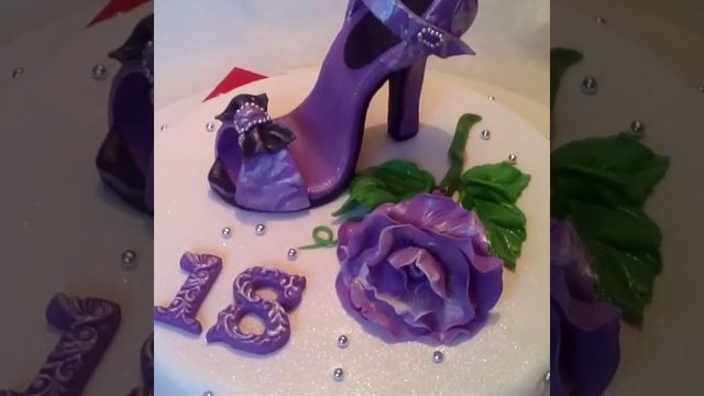 #тортдевушке#тортна18#тортстуфелькой.Торт с туфелькой на 18-летие. смотреть онлайн