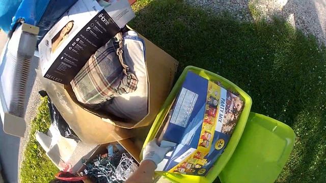Dumpster Dive & Trash Picking! I can not believe what people throw away! смотреть онлайн