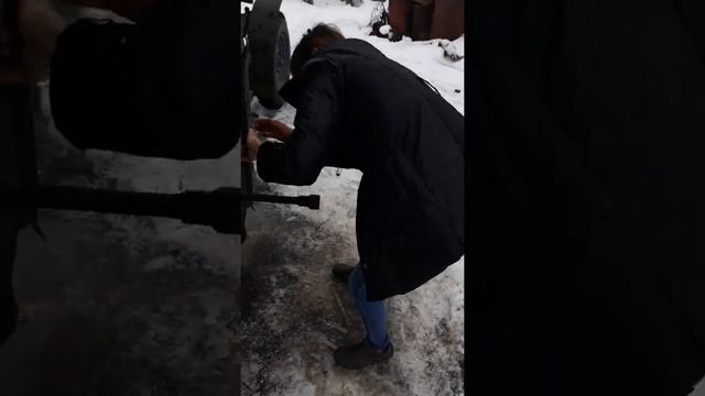 Как правель затягивать колеса на мтз 80 смотреть онлайн
