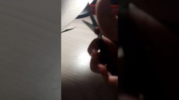 как сделать картонную маску гусеницу 1часть.