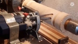 Самодельный токарный станок по дереву с копиром.