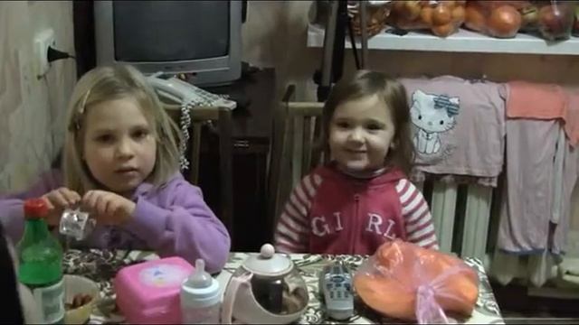 Владочка рассказывает стишок про мишку))) смотреть онлайн