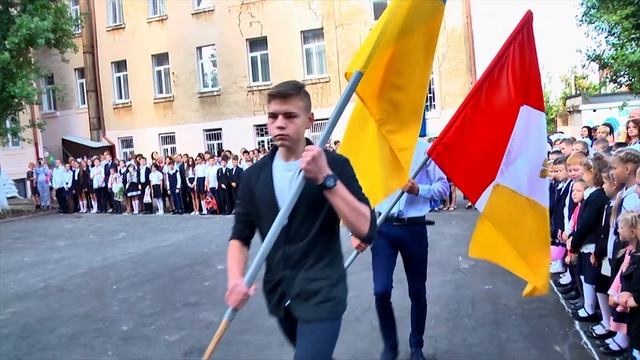 Первый школьный звонок смотреть онлайн