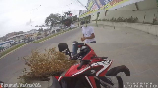 THIEVES ROBBED BIKER THEN THIS HAPPENED | EPIC DOSE OF MOTO STUFF смотреть онлайн