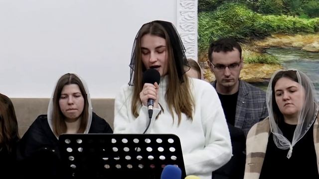 Ему нигде не дали место - стих смотреть онлайн