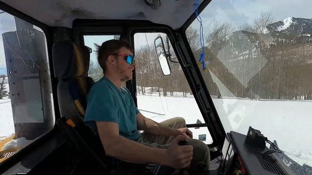 Record-Breaking Snow! April 1st Snowcat Tasks & Cabin Fun! смотреть онлайн