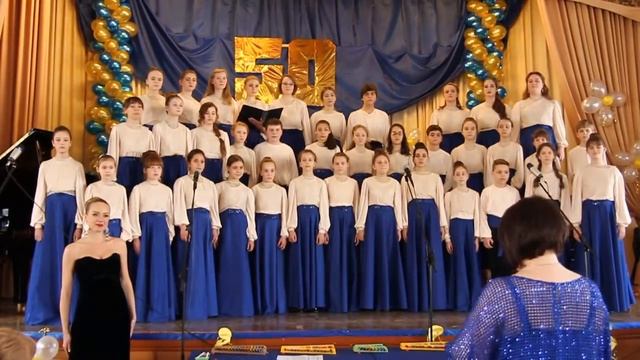 Хор "Кантилена" и Инесса Машевская - Неаполитанская Тарантелла смотреть онлайн