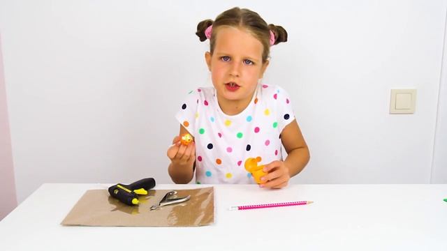 DIY Съедобная Канцелярия - Как Разыграть Учителя и Друзей В Школе | Hello Katty смотреть онлайн