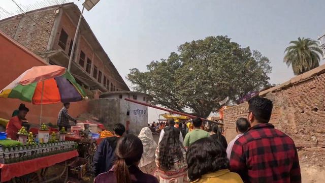 AYODHYA JI | MET CHEIF MINISTER | BHEED M BURA HAAL | PART 1| ROYAL ARORA смотреть онлайн