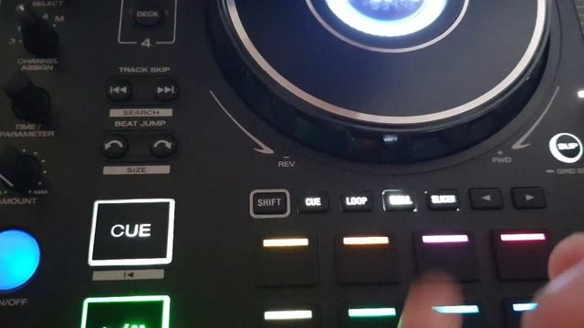 HOW to LOAD SAMPLES PADS in THE UNIT DENON DJ SC LIVE 4 смотреть онлайн