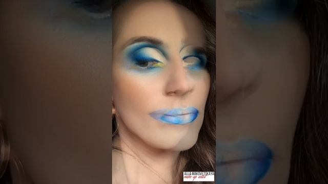 Желто-голубой макияж. Yellow blue make-up смотреть онлайн