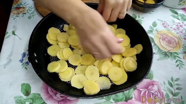 Грибная запеканка с картофелем и сыром в духовке смотреть онлайн