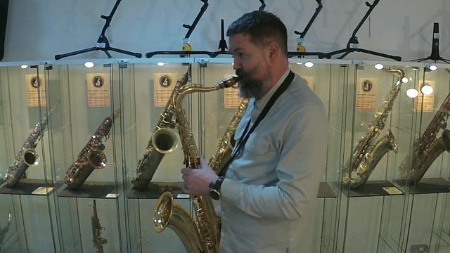 YAMAHA YTS62 TENOR SAX PURPLE LOGO 1980s смотреть онлайн
