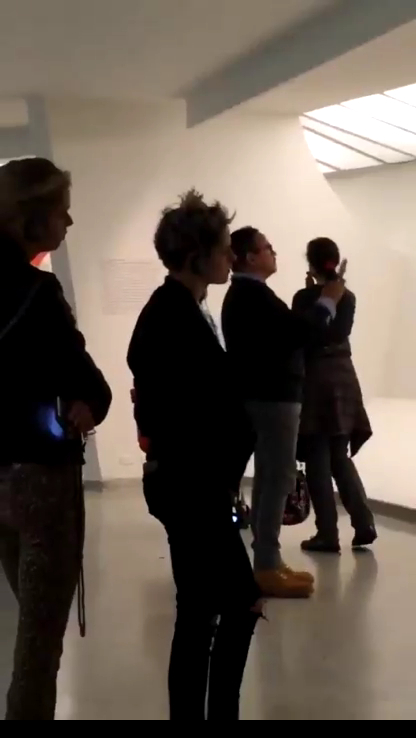 Kristen and Stella in new york before stella’s VS fittings yesterday смотреть онлайн