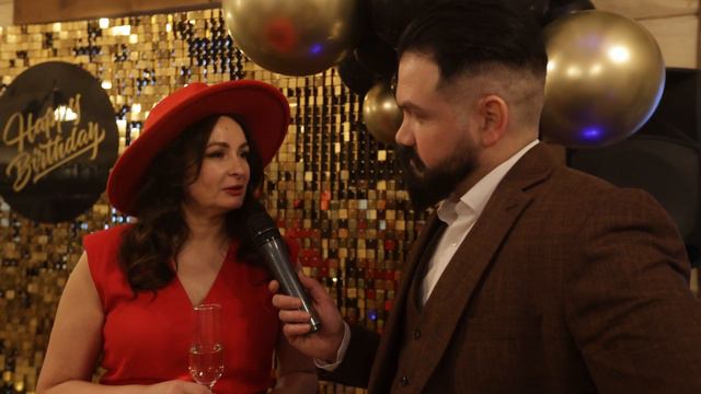 Интервью "В Моменте" с Владимиром Nuts. Спец запрос с мемами из советских кинофильмов. смотреть онлайн