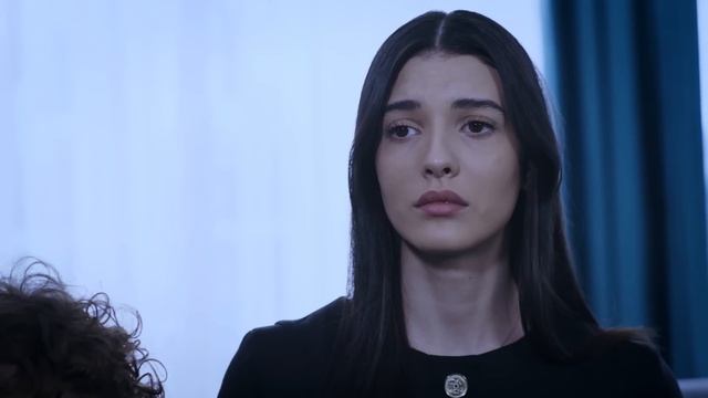 Pamuk kalpli Hira, Demir Leydi olabilecek mi? | Esaret 209.Bölüm смотреть онлайн