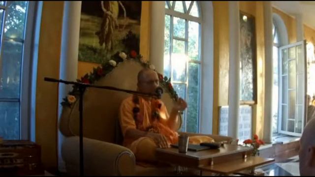 Почему душа страдает – Е.С. Бхактивайбхава Свами смотреть онлайн